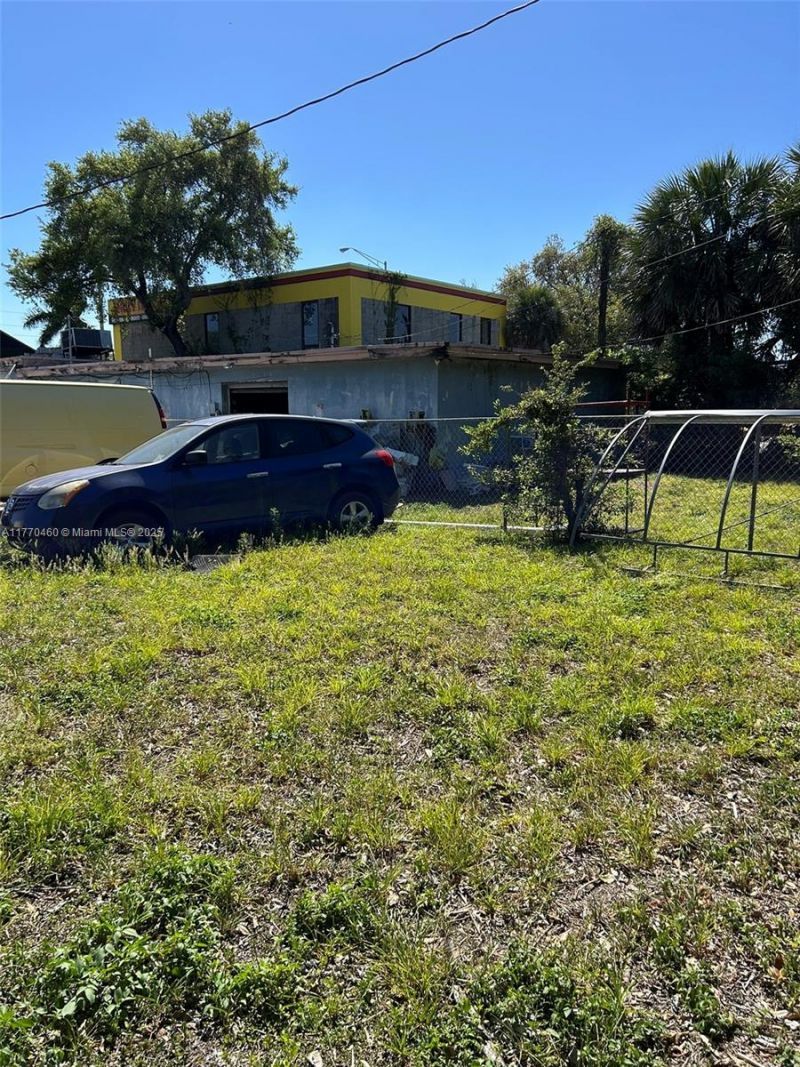 5911 W Hallandale Beach Blvd, West Park, FL 33023 Photo