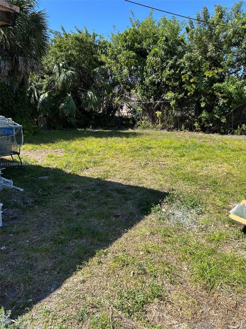 5921 W Hallandale Beach Blvd, West Park, FL 33023 Photo