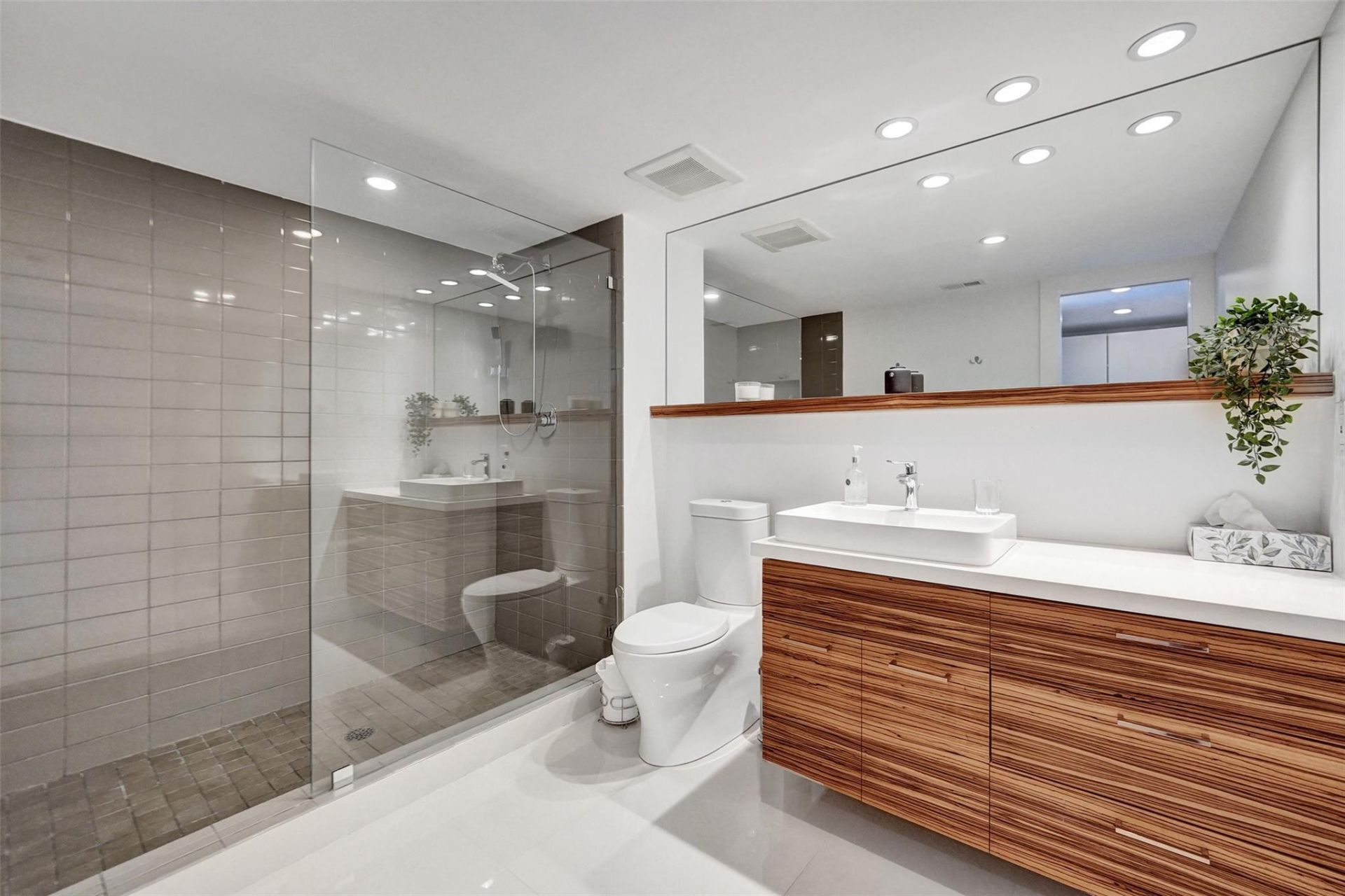 1523 E Hillsboro Boulevard, Unit 1031, Deerfield Beach, FL 33441 Photo