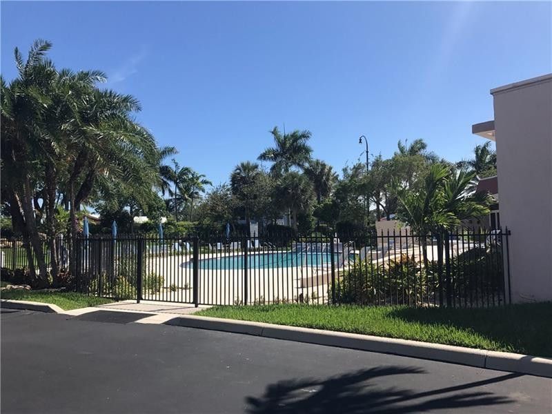 1523 E Hillsboro Boulevard, Unit 1031, Deerfield Beach, FL 33441 Photo