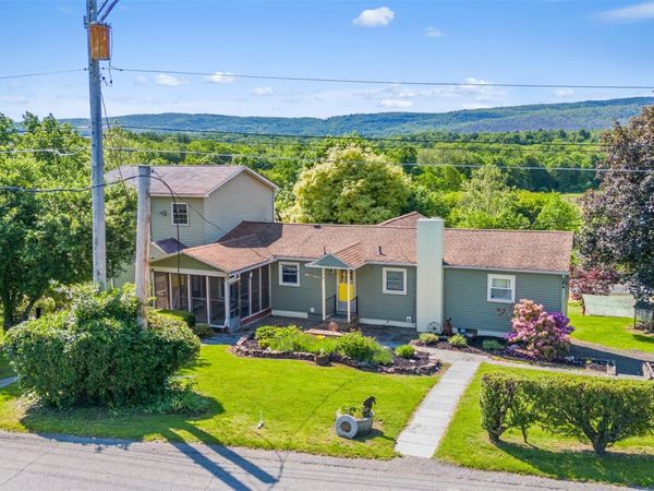 19 Pompeys Cave Road, High Falls, NY 12440