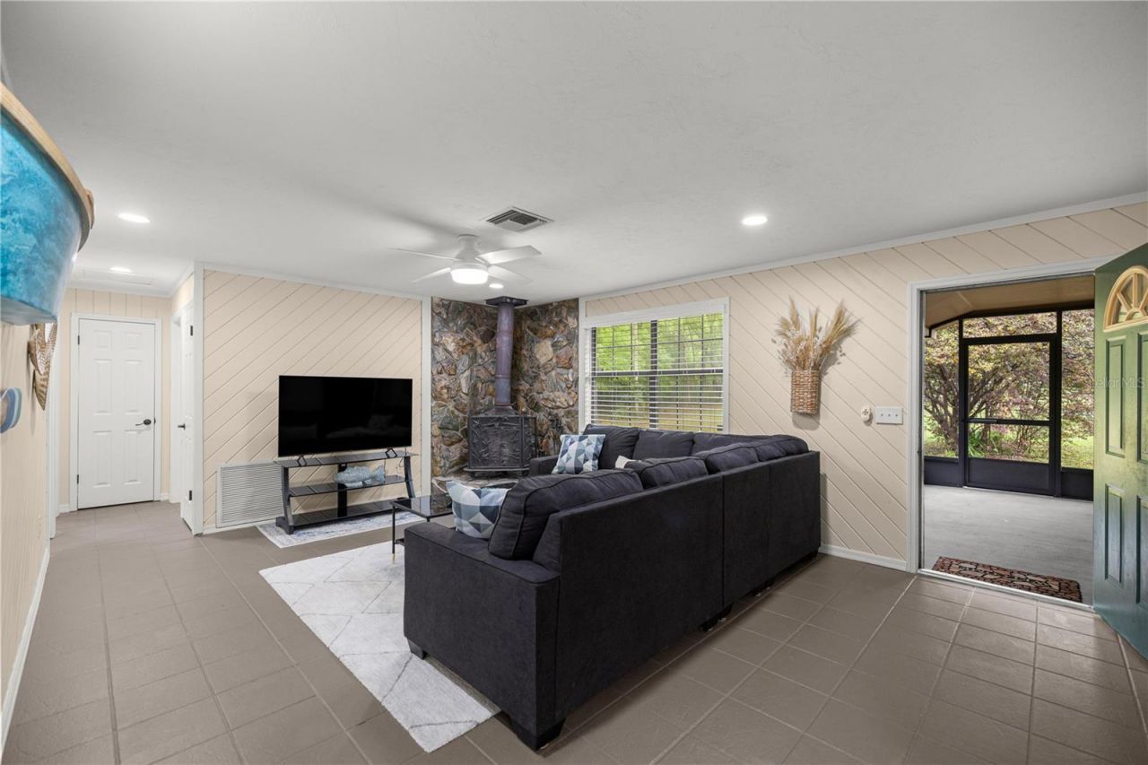 20190 SW 54th Street, Dunnellon, FL 34431 Photo