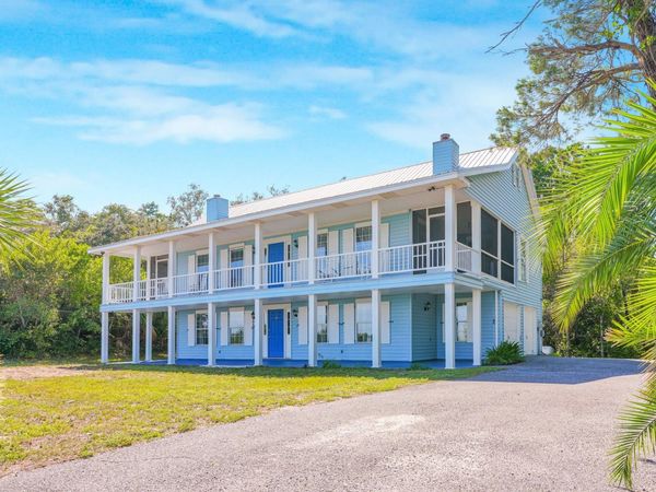 1617 E Highway 98, Carrabelle, FL 32322