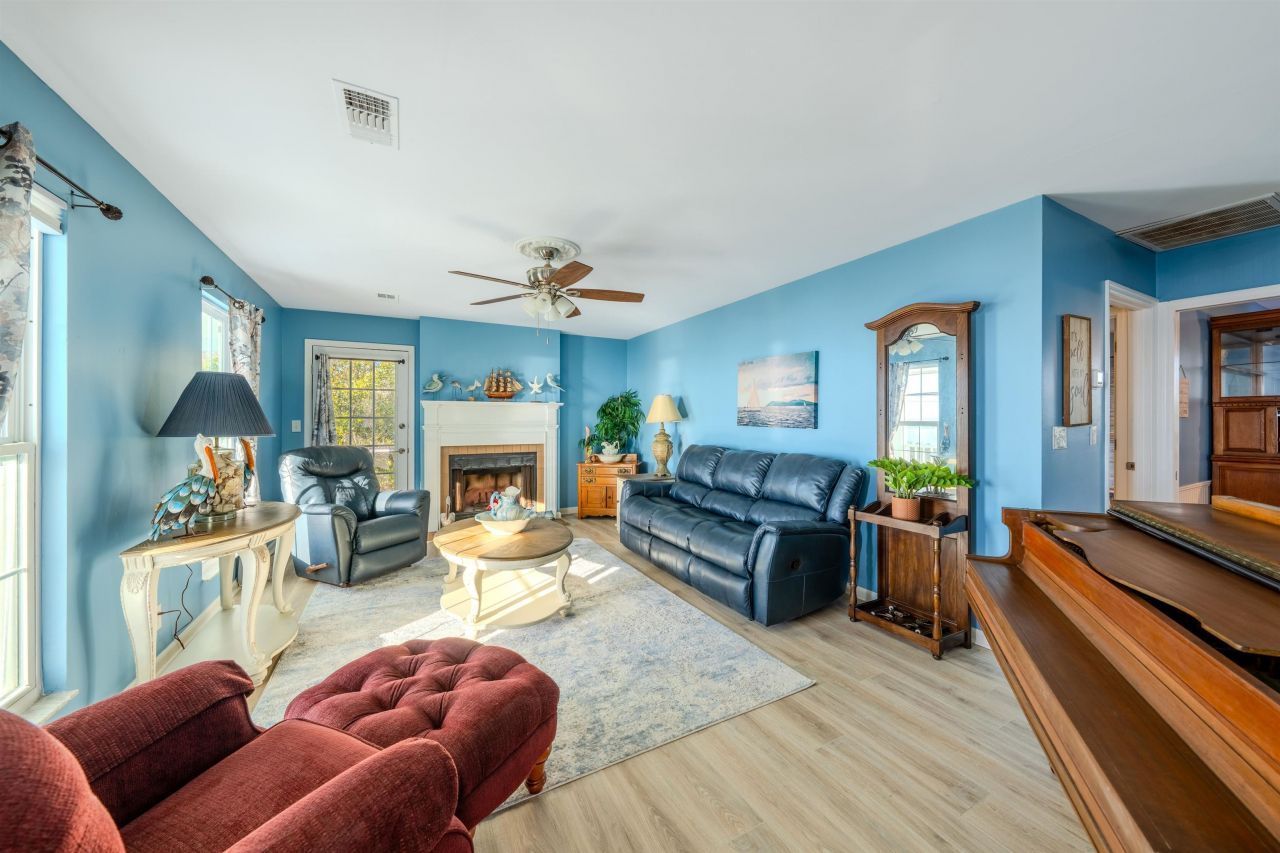 1617 E Highway 98, Carrabelle, FL 32322 Photo