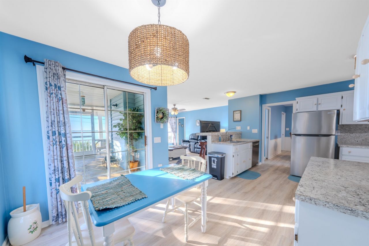 1617 E Highway 98, Carrabelle, FL 32322 Photo