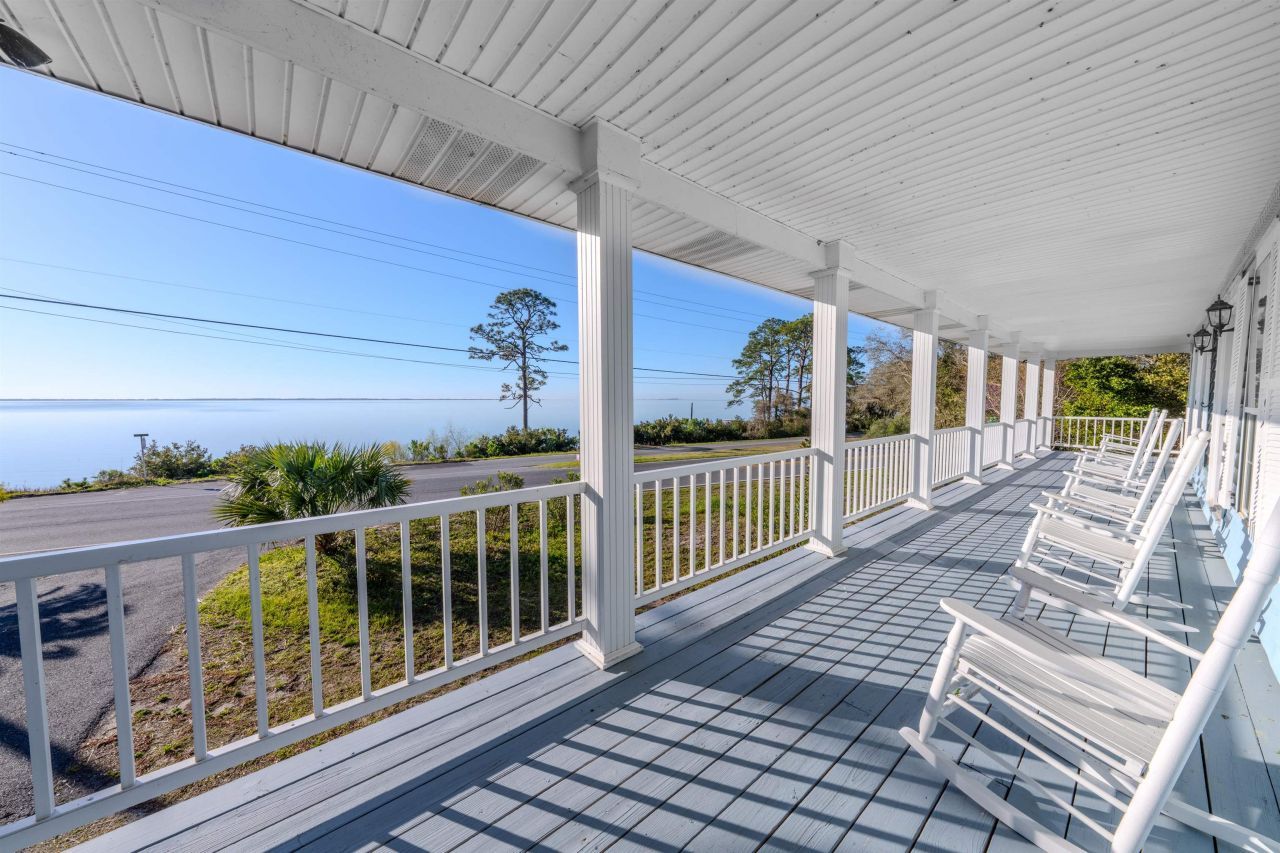 1617 E Highway 98, Carrabelle, FL 32322 Photo