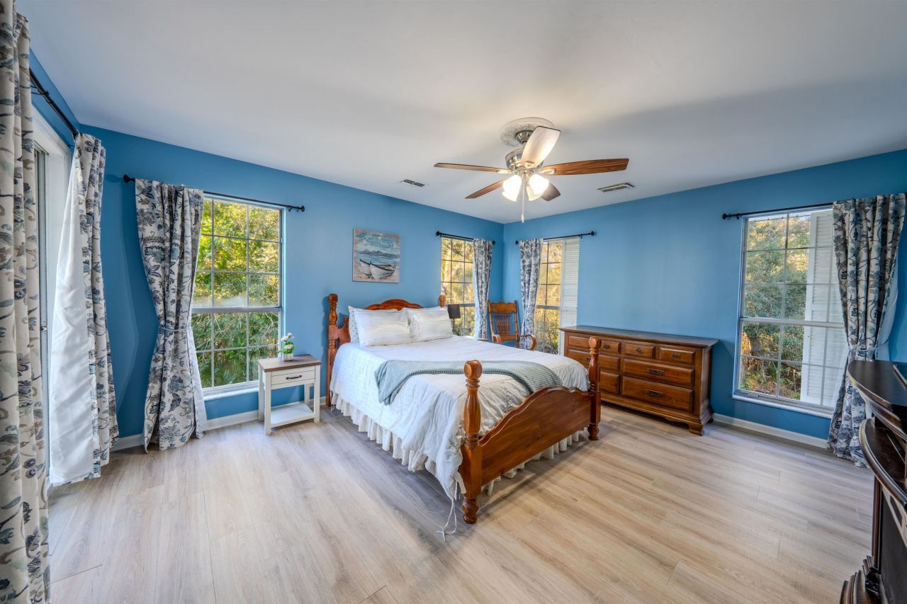 1617 E Highway 98, Carrabelle, FL 32322 Photo