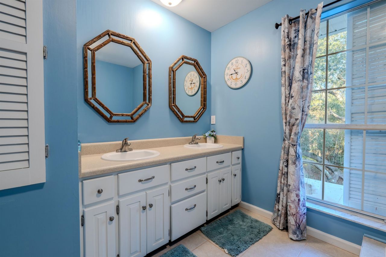 1617 E Highway 98, Carrabelle, FL 32322 Photo