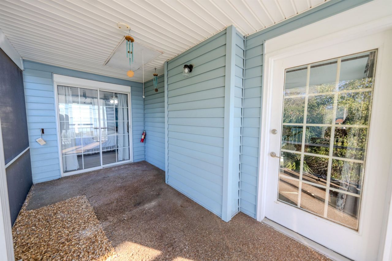 1617 E Highway 98, Carrabelle, FL 32322 Photo