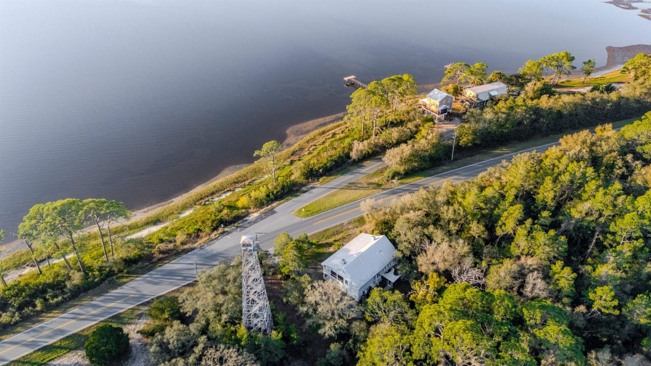 1617 E Highway 98, Carrabelle, FL 32322 Photo