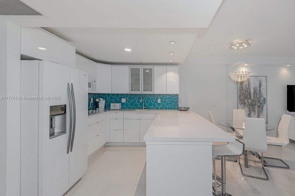 2301 Collins Ave, Unit 1424, Miami Beach, FL 33139 Photo