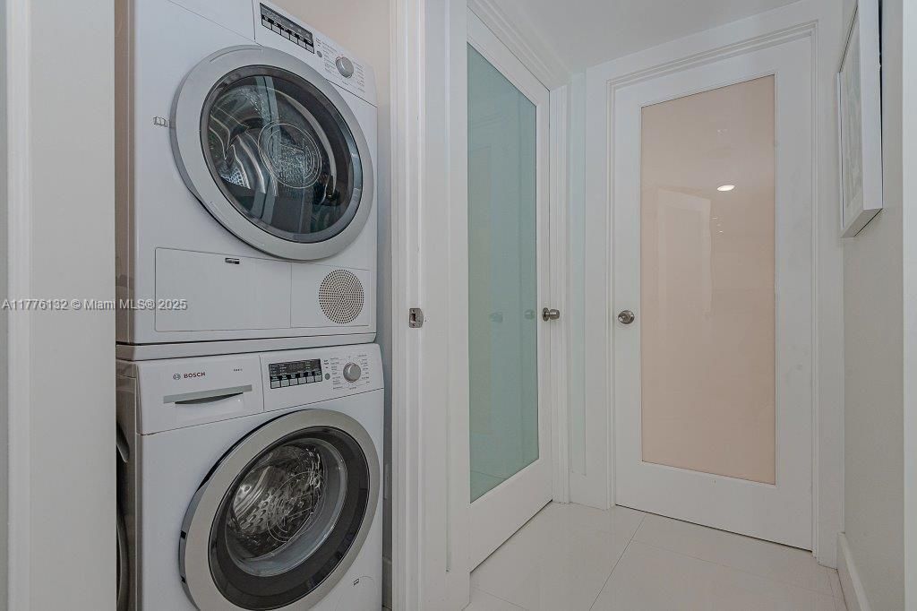 2301 Collins Ave, Unit 1424, Miami Beach, FL 33139 Photo