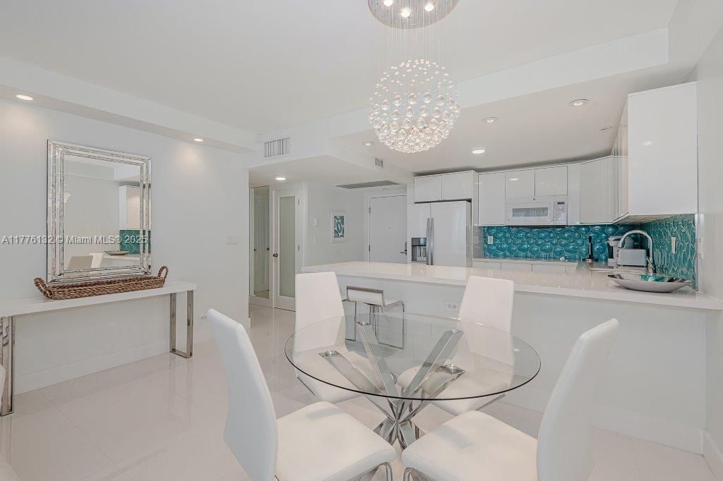 2301 Collins Ave, Unit 1424, Miami Beach, FL 33139 Photo