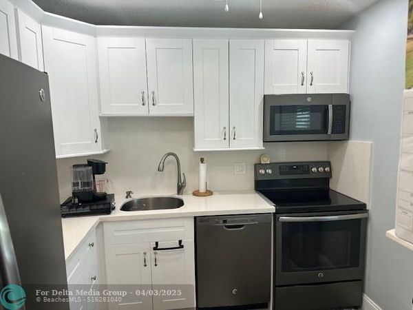 7410 NW 1st Street, Unit 207, Margate, FL 33063