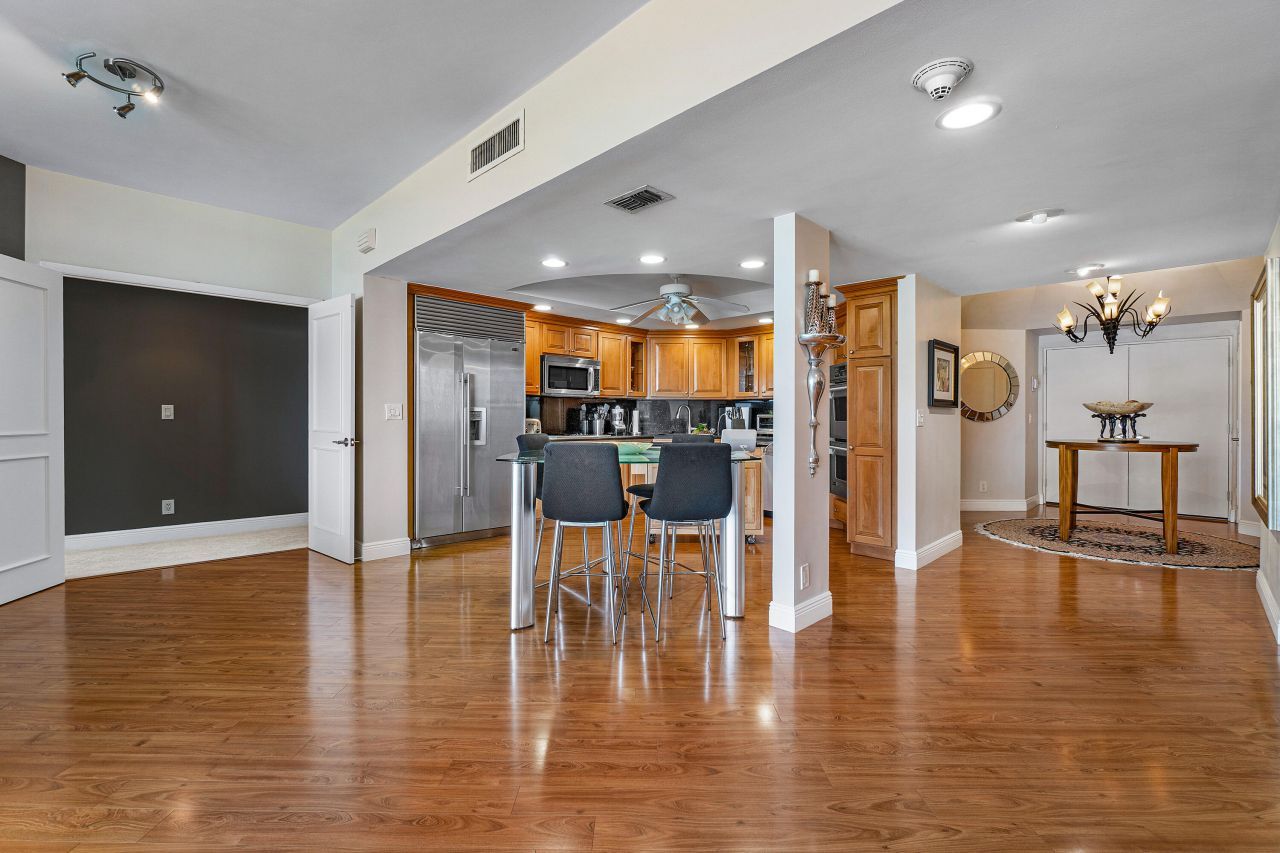 2000 S Ocean Boulevard, Unit 208n, Palm Beach, FL 33480 Photo