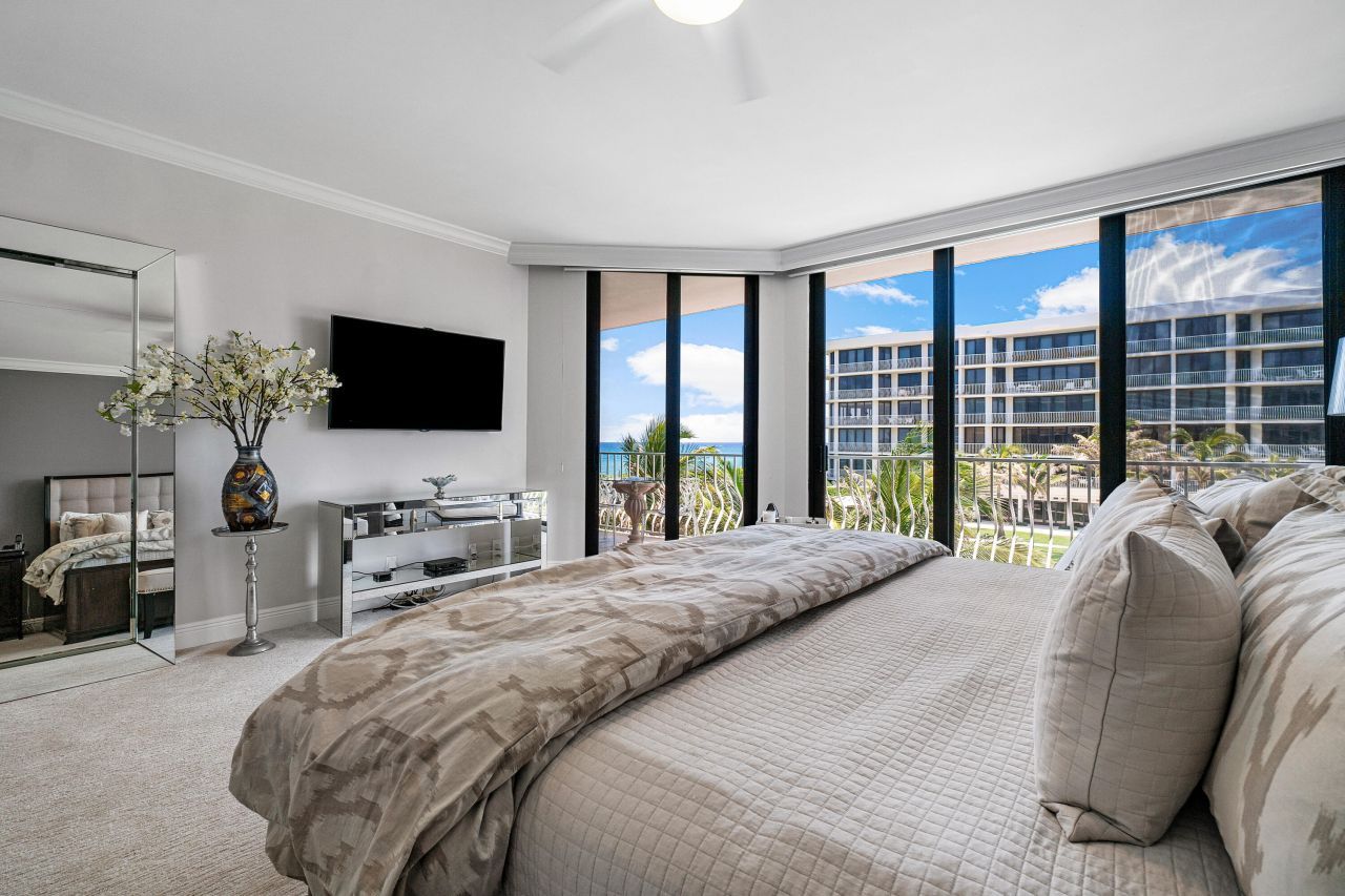 2000 S Ocean Boulevard, Unit 208n, Palm Beach, FL 33480 Photo