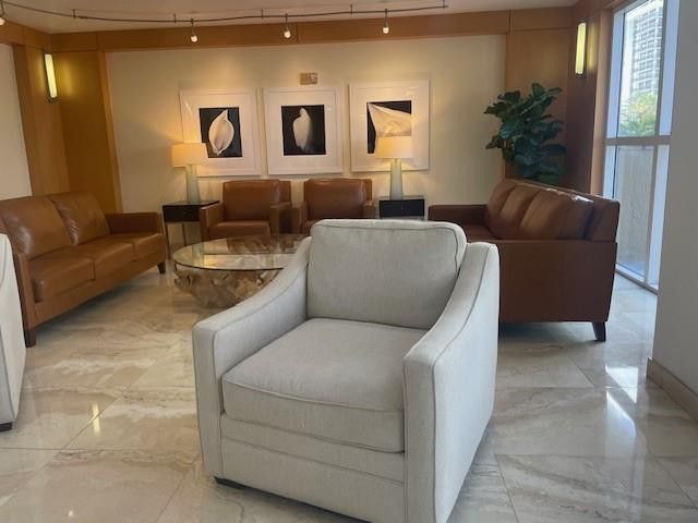 2080 S Ocean Drive, Unit 505, Hallandale Beach, FL 33009 Photo