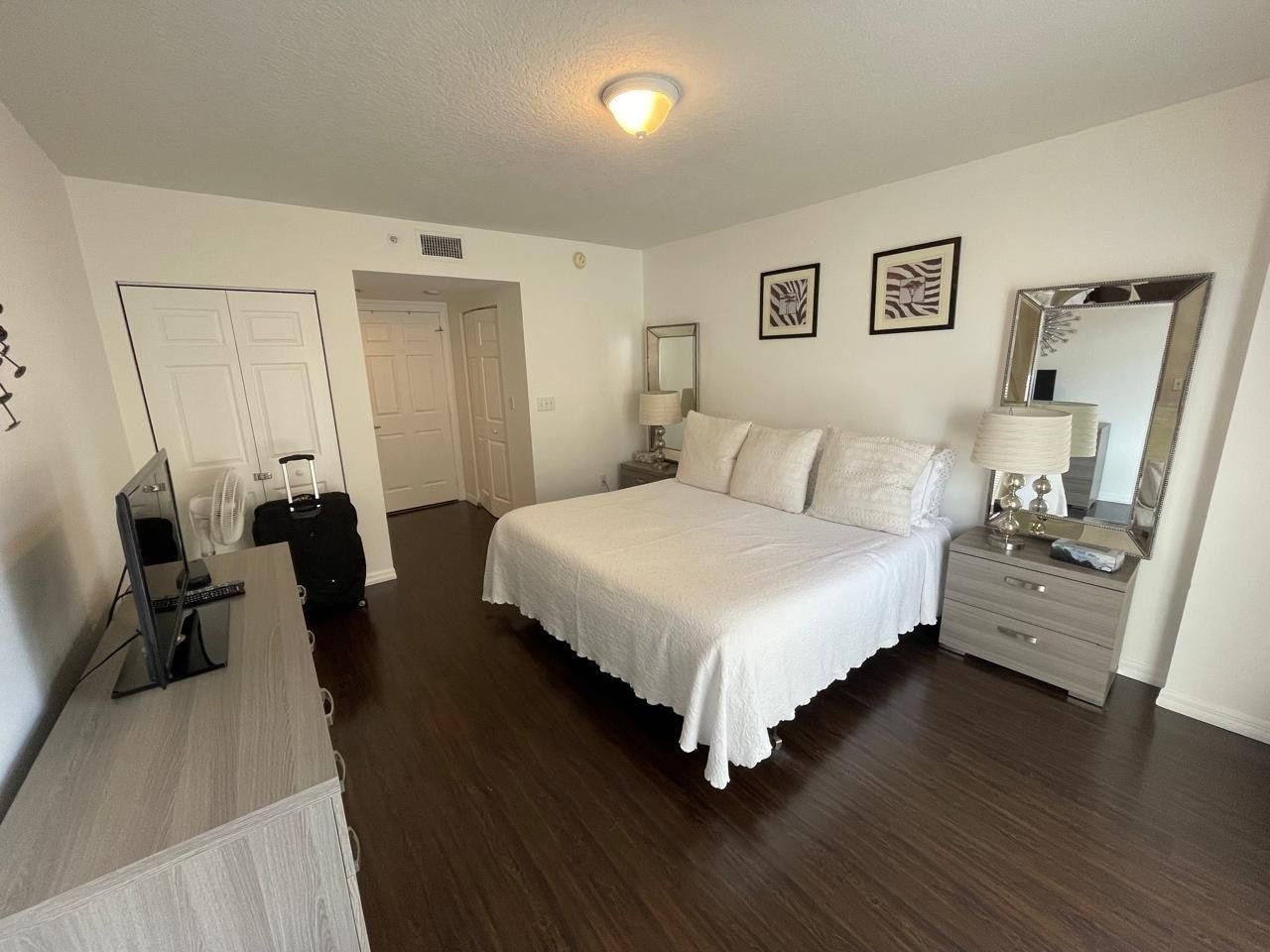 2080 S Ocean Drive, Unit 505, Hallandale Beach, FL 33009 Photo