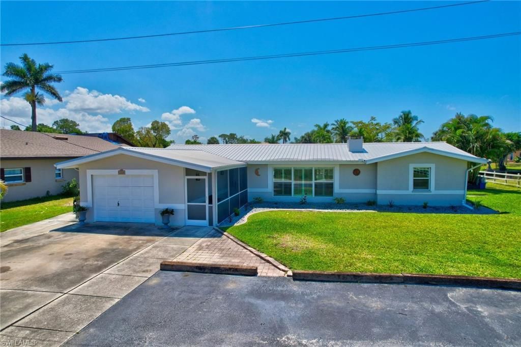 1230 Betmar Blvd, North Fort Myers, FL 33903 Photo