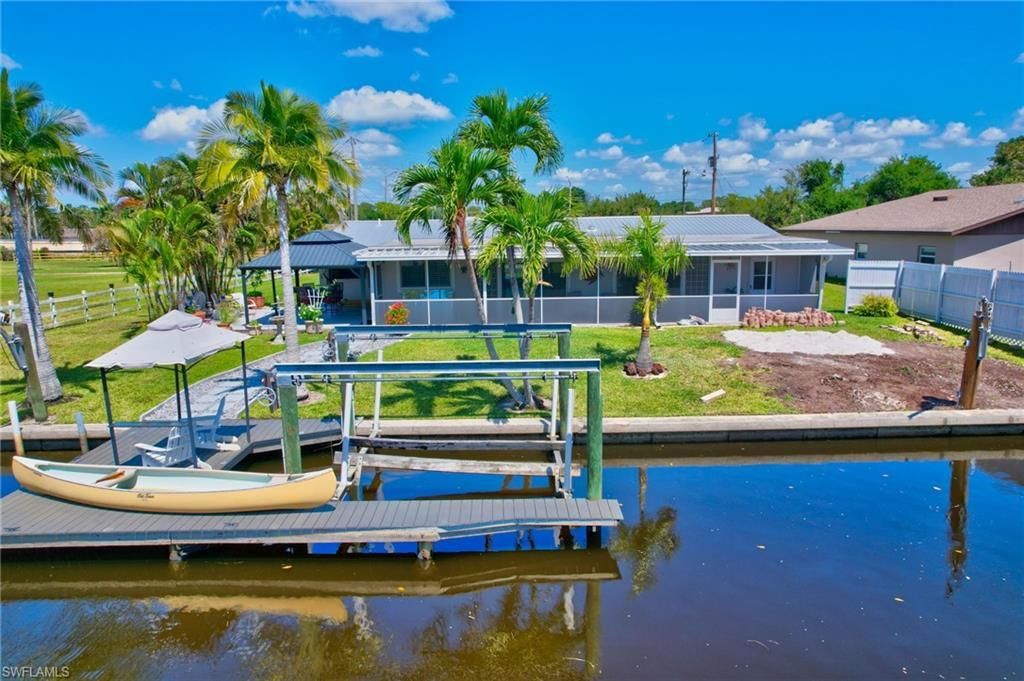 1230 Betmar Blvd, North Fort Myers, FL 33903 Photo