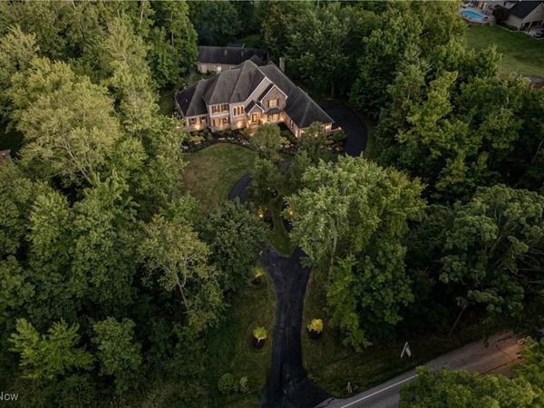 35906 Solon Road, Solon, OH 44139