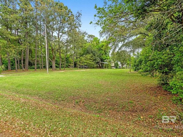 6145 Bayou Road, Mobile, AL 36605