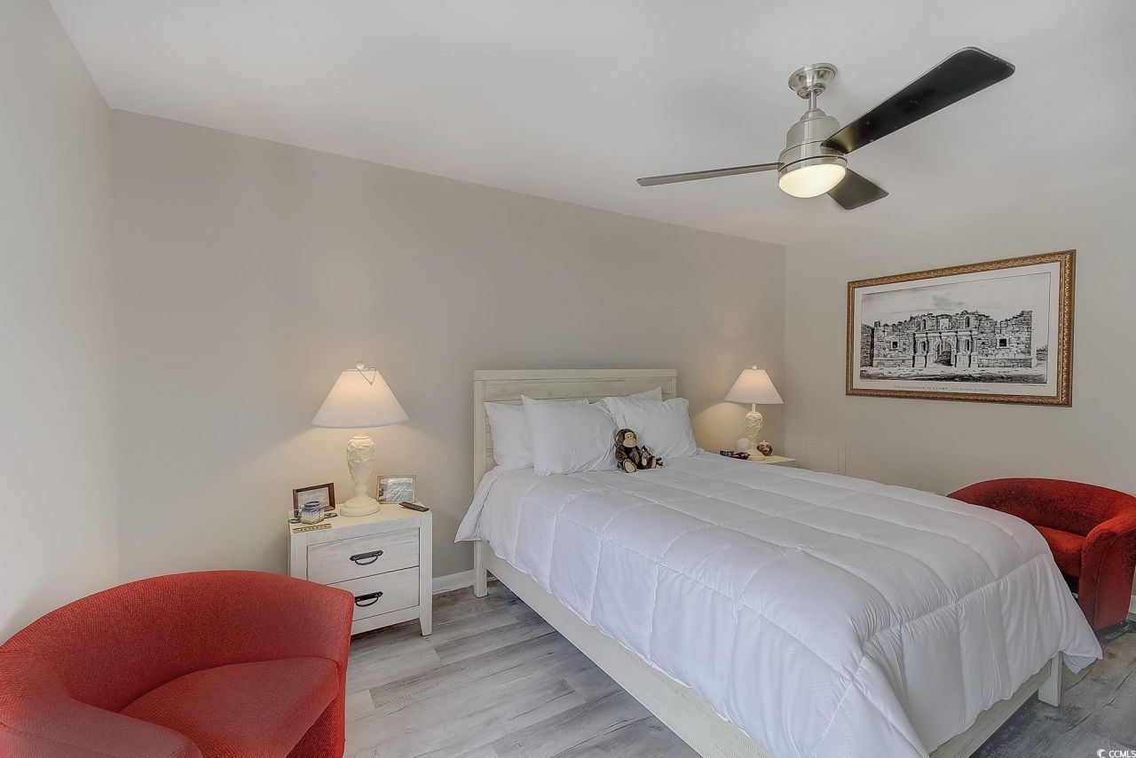 10200 Lake Shore Dr. Photo 26