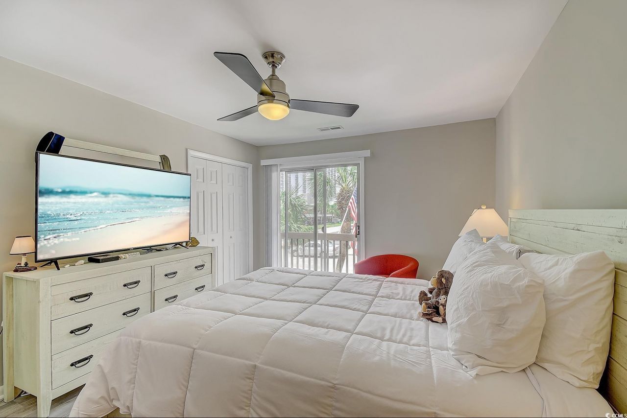 10200 Lake Shore Dr. Photo 27