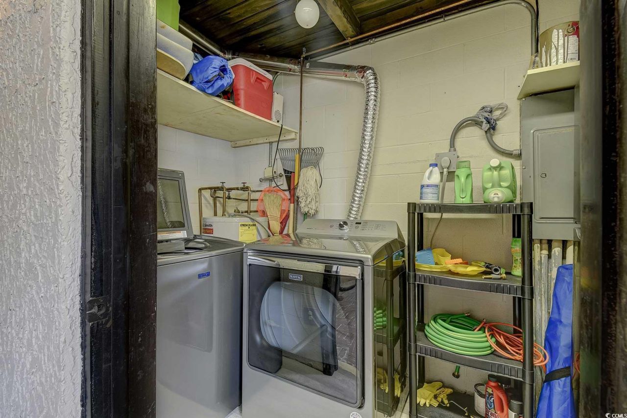 10200 Lake Shore Dr. Photo 33