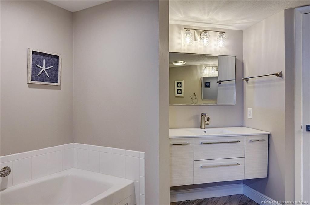 3880 N Highway A1a, Unit 905, Fort Pierce, FL 34949 Photo