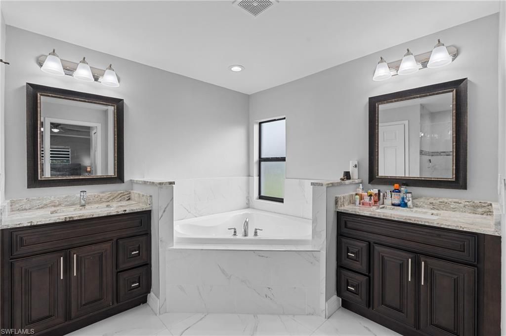 4017 7th St Sw, Lehigh Acres, FL 33976 Photo