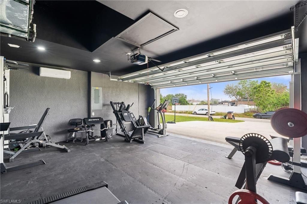 4017 7th St Sw, Lehigh Acres, FL 33976 Photo