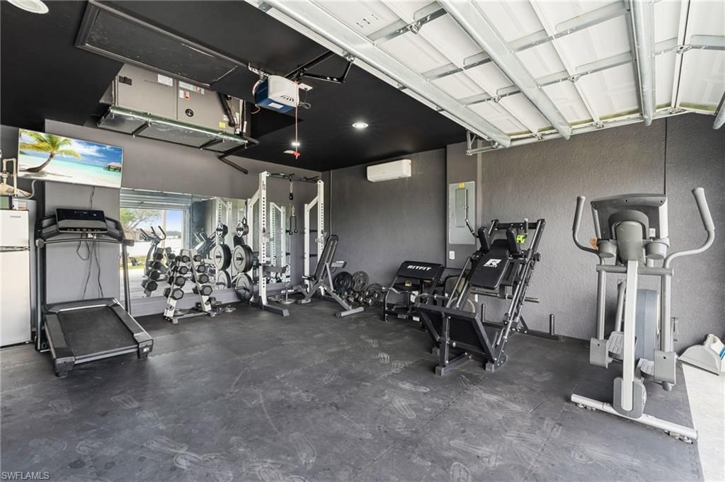 4017 7th St Sw, Lehigh Acres, FL 33976 Photo