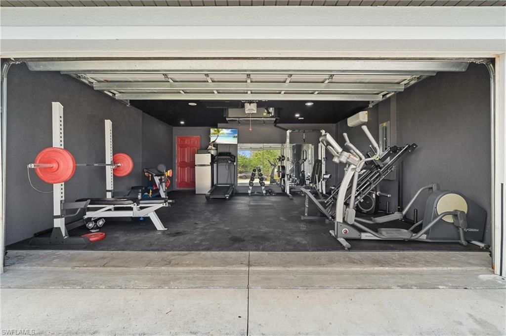 4017 7th St Sw, Lehigh Acres, FL 33976 Photo