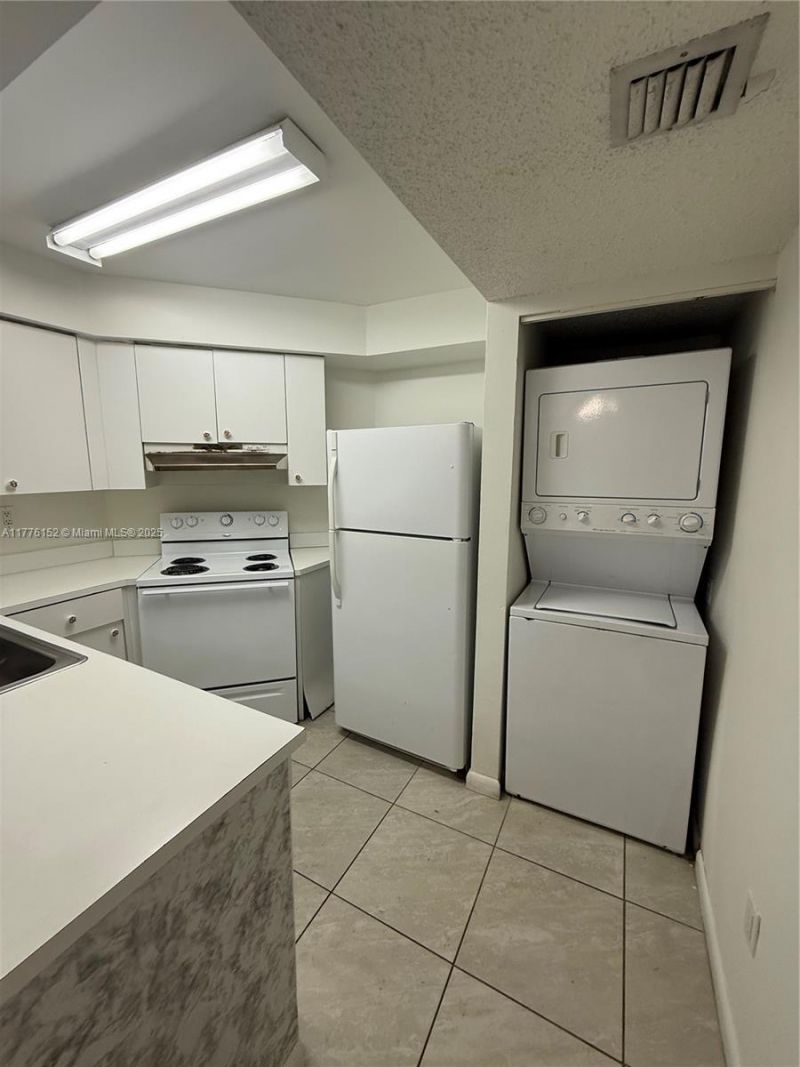 8335 SW 152nd Ave, Unit B-106, Miami, FL 33193 Photo