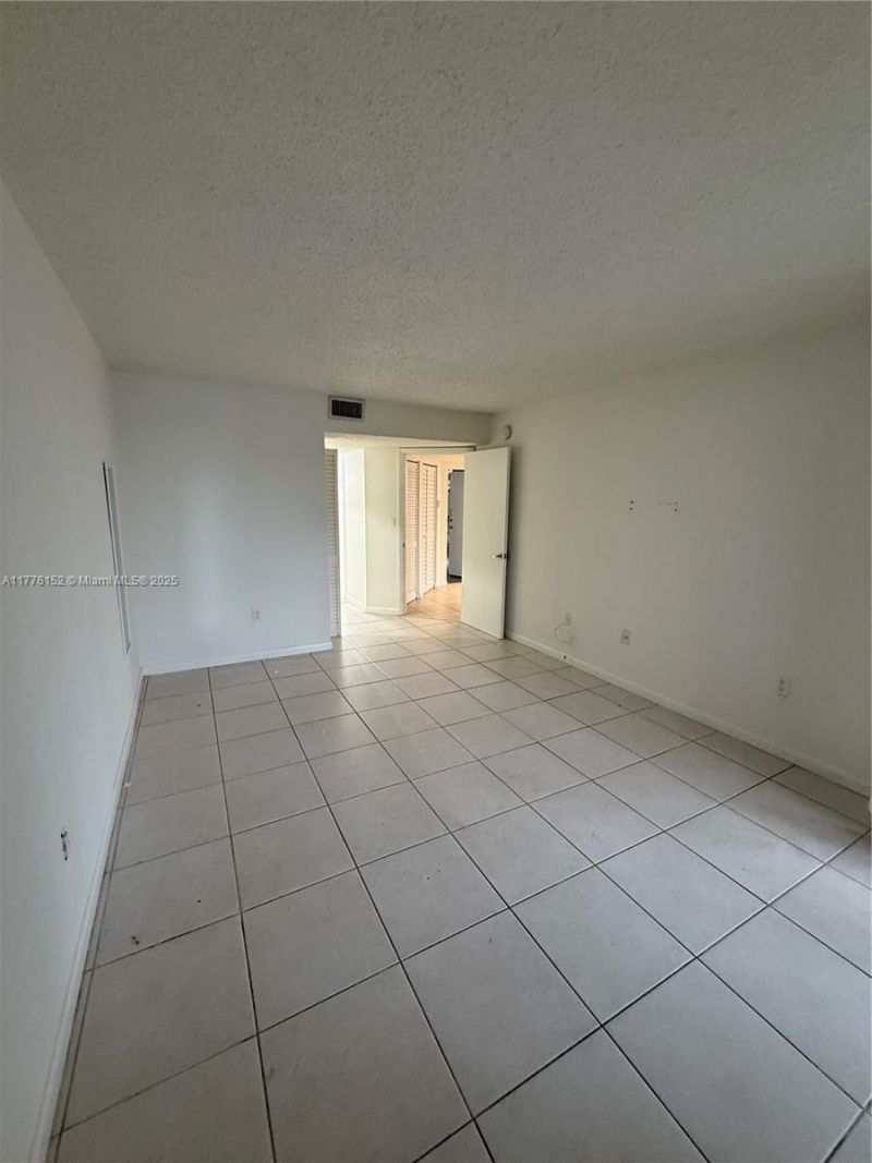 8335 SW 152nd Ave, Unit B-106, Miami, FL 33193 Photo