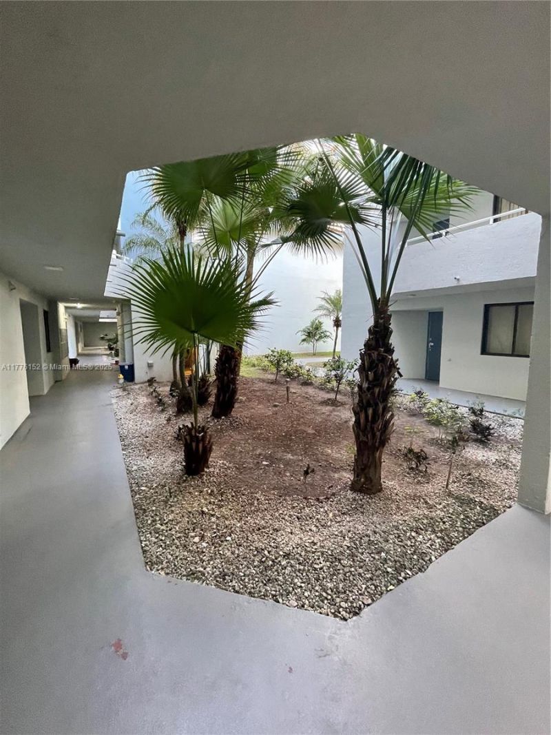 8335 SW 152nd Ave, Unit B-106, Miami, FL 33193 Photo
