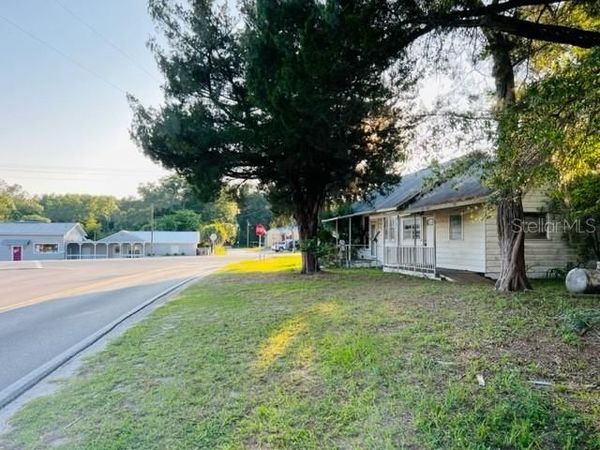 1010 S MAIN STREET, BELL, FL 32619