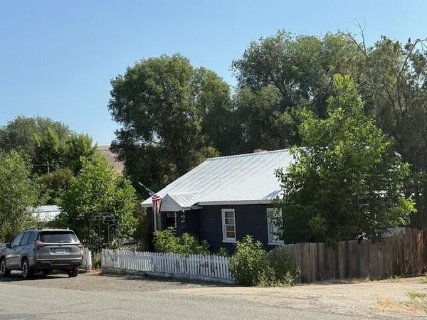 315 S South Fork Road, Dayville, OR 97825