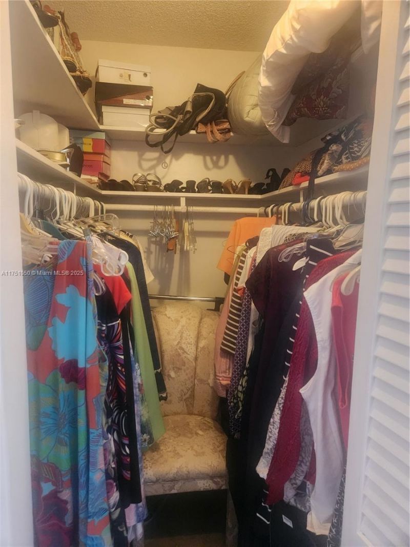 4350 Hillcrest Dr, Unit 807, Hollywood, FL 33021 Photo