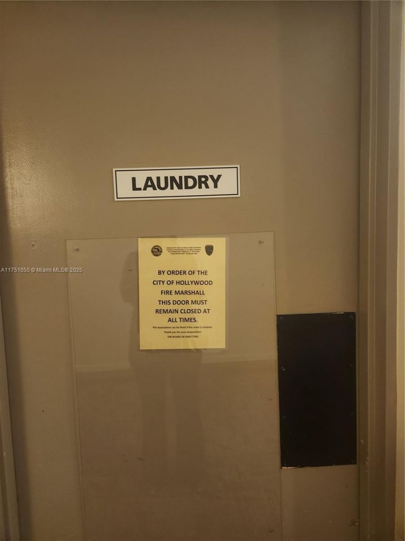 4350 Hillcrest Dr, Unit 807, Hollywood, FL 33021 Photo