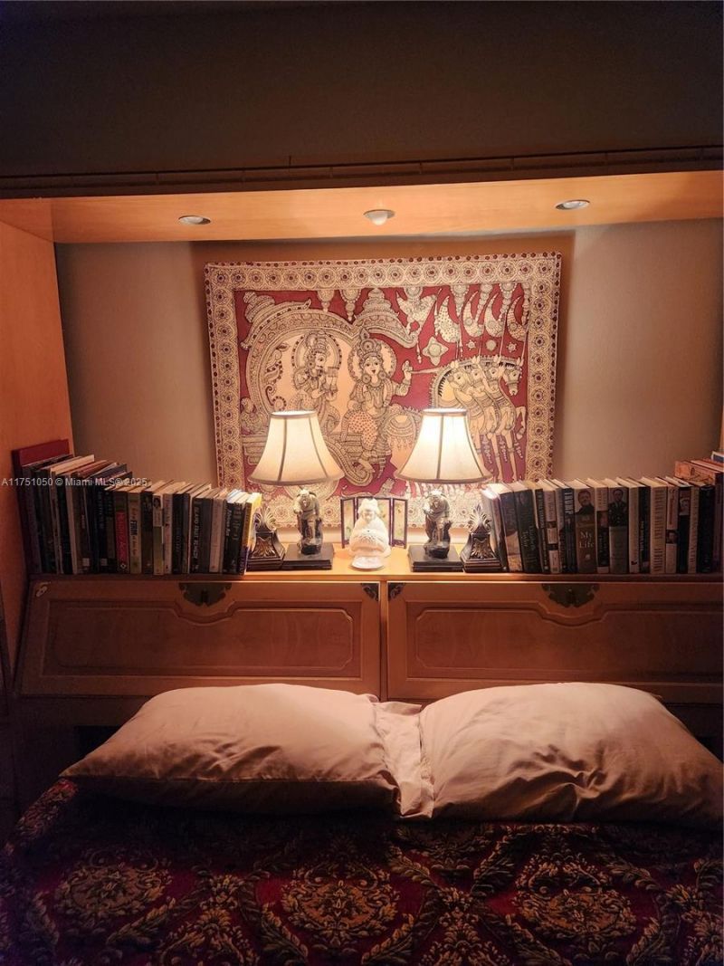 4350 Hillcrest Dr, Unit 807, Hollywood, FL 33021 Photo