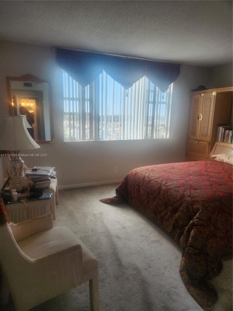 4350 Hillcrest Dr, Unit 807, Hollywood, FL 33021 Photo