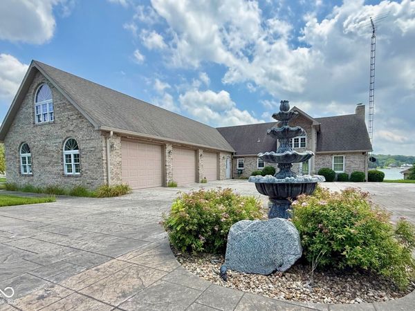 1085 E North Shore Drive, Brownstown, IN 47220