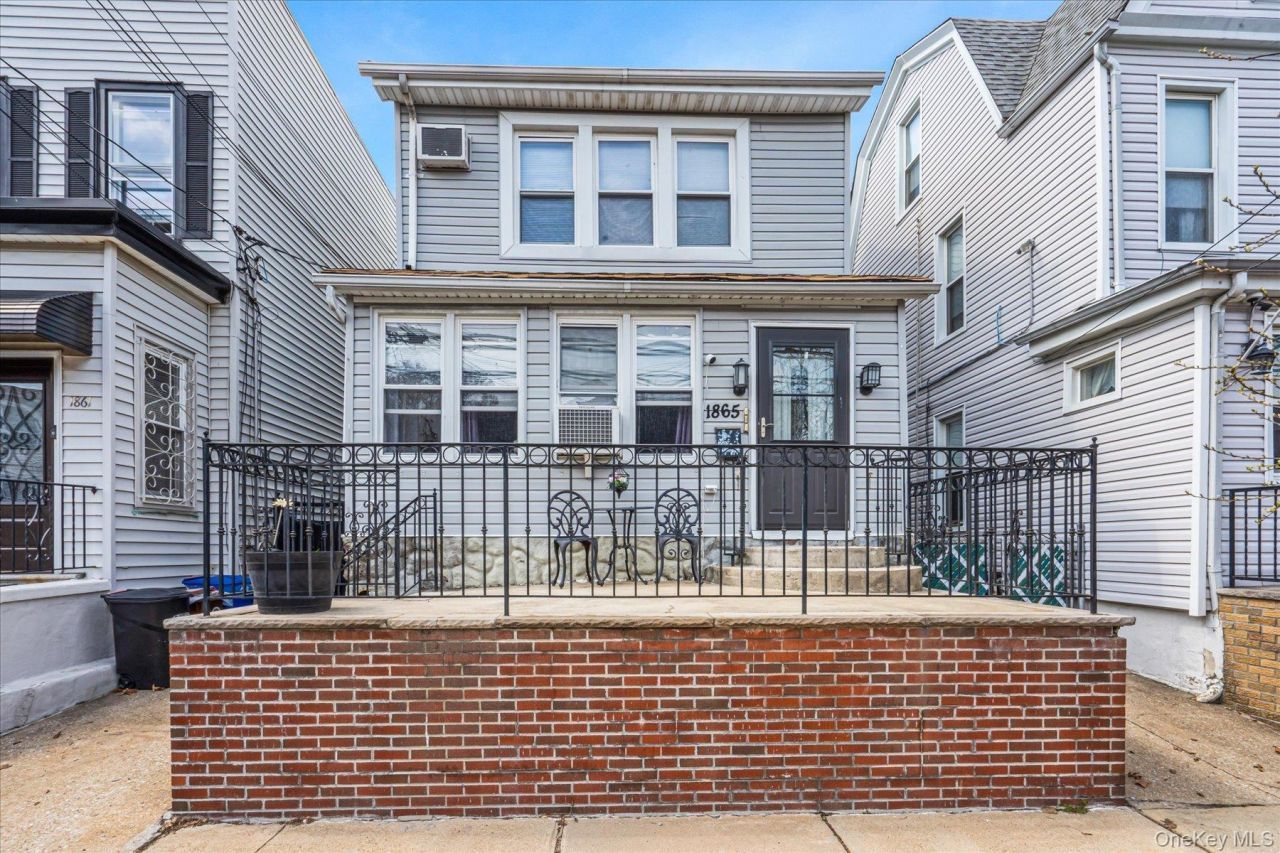 1865 Mulford Avenue, Bronx, NY 10461 Main Photo