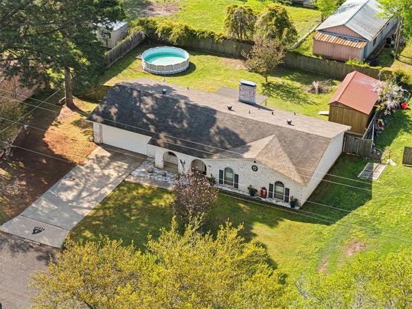 2207 Pinecrest, Gladewater, TX 75647