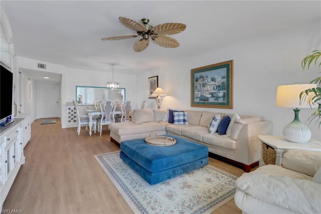 5985 Bloomfield Cir, Unit D203, Naples, FL 34112 Photo