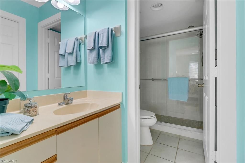 5985 Bloomfield Cir, Unit D203, Naples, FL 34112 Photo