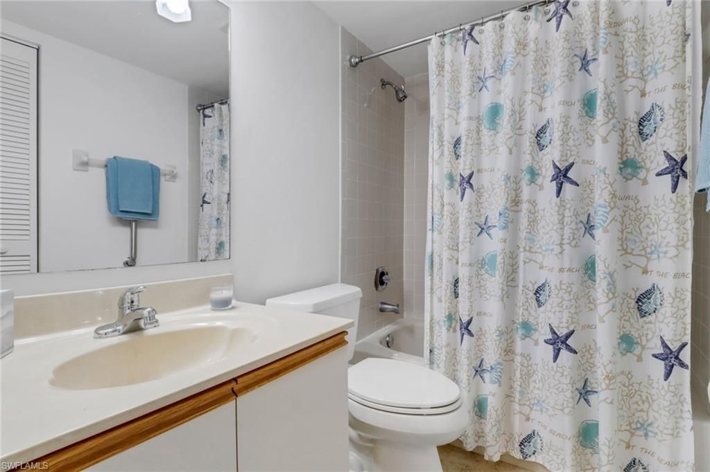 5985 Bloomfield Cir, Unit D203, Naples, FL 34112 Photo