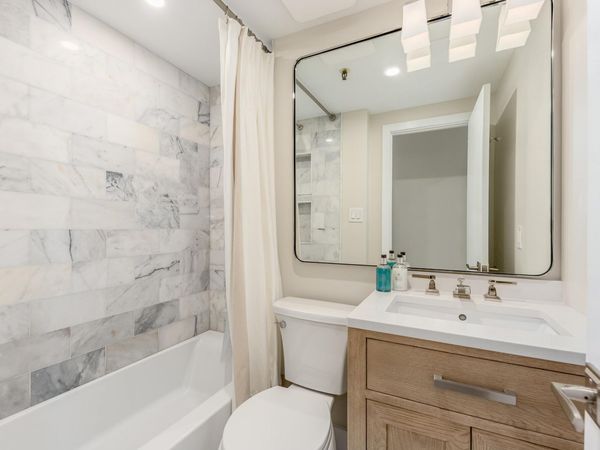 235 Sunrise Avenue, Unit 2211, Palm Beach, FL 33480